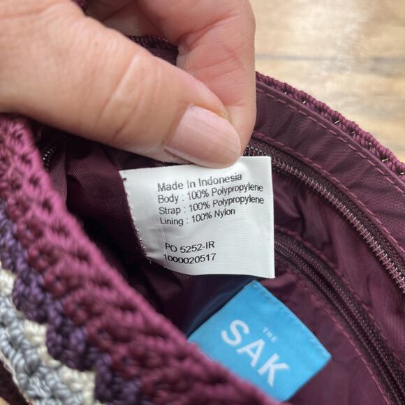 The Sak Crocheted Mini Bag Shoulder Purse Organizer Travel Small Boho - Picture 6 of 12